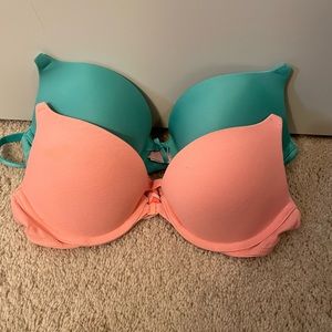 Victoria’s Secret push-up bras 34b